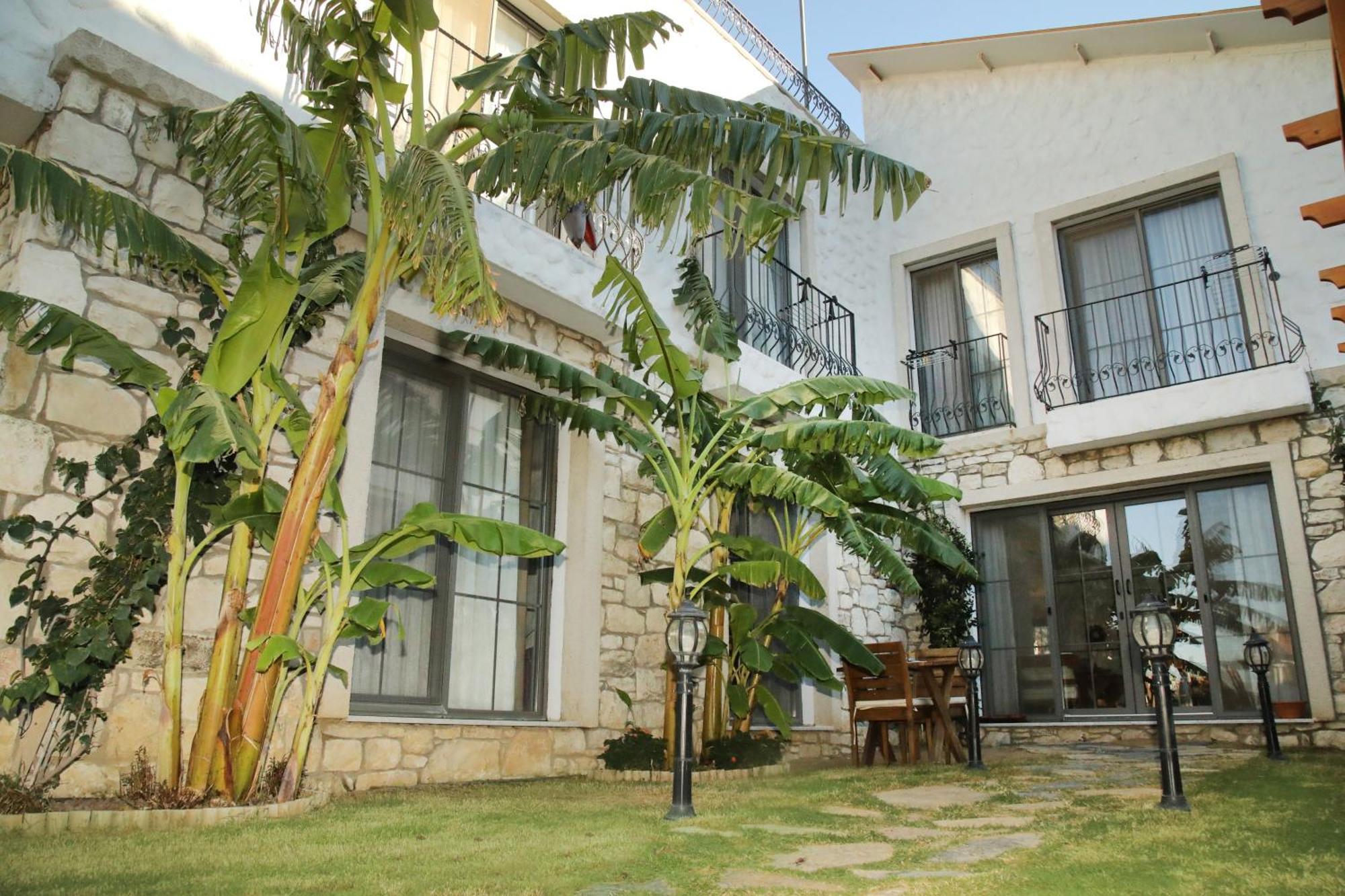 Huzurla Otel Измир Екстериор снимка